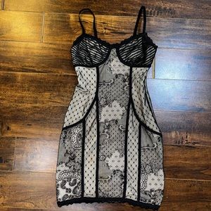Lace Bebe mini dress
